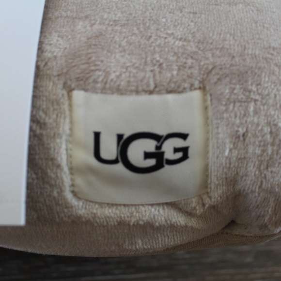 UGG DUFFIELD THROW OATMEAL TAN HEATHER NEW - Picture 3 of 4